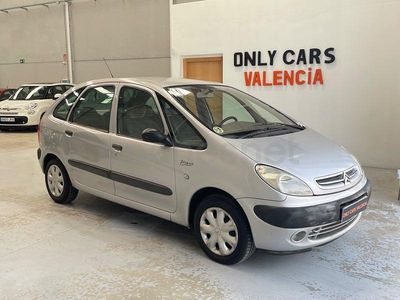 Usado Citroën Xsara Picasso 95 CV (69 kW) 2001 Gris / plata Monovolumen