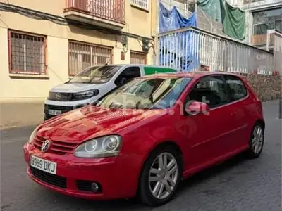 Usado VW Golf IV Sportline 115 CV (84 kW) 2005 Rojo Berlina