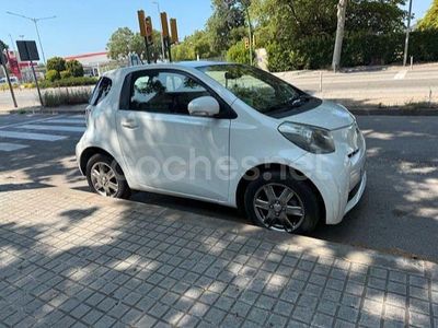 Toyota iQ