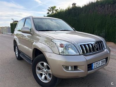 Begagnad Toyota Land Cruiser 166 HK (122 kW) 2006 Beige SUV