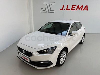 Usado Seat Leon Style 115 CV (84 kW) 2021 Blanco Berlina