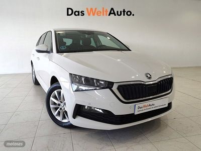 Blanco Usado 2022 Skoda Scala Ambition Utilitario | 20.990 € (Caro)