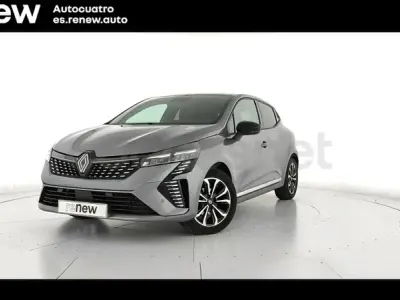 Usado Renault Clio V Techno 100 CV (73 kW) 2025 Gris / plata Berlina