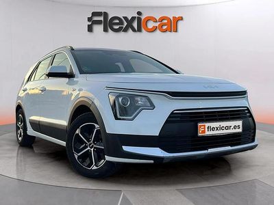 Usado Kia Niro 141 CV (103 kW) 2024 Blanco SUV