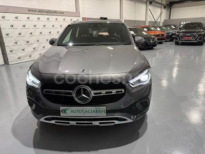 Gris / plata Usado 2021 Mercedes GLA200 SUV | 27.900 € (Buen precio)