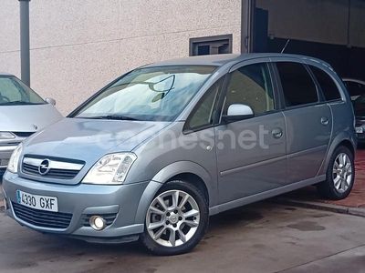 Gris / plata Usado 2010 Opel Meriva Enjoy Monovolumen | 3695 € (Buen precio)