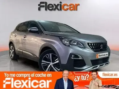 Usado Peugeot 3008 Allure 130 CV (95 kW) 2019 Gris SUV