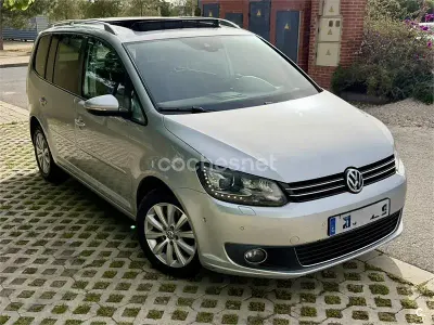 Usado VW Touran Sport 140 CV (102 kW) 2012 Gris / plata Monovolumen