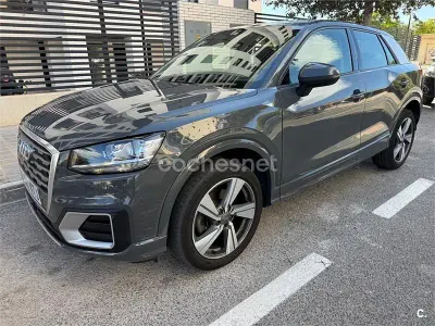 Usado Audi Q2 Design 116 CV (85 kW) 2019 Gris / plata SUV