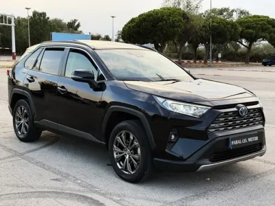 Usado Toyota RAV4 Hybrid Advance 218 CV (160 kW) 2022 SUV