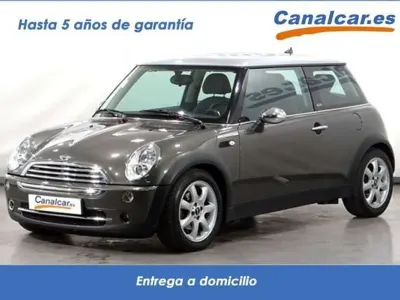 Usado Mini Cooper 120 CV (88 kW) 2012 Gris Utilitario