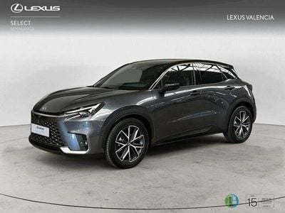 Gris / plata Usado 2024 Lexus LBX SUV | 43.000 €