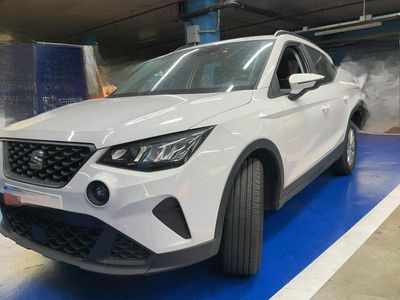 Usado Seat Arona Reference 95 CV (69 kW) 2023 Blanco SUV