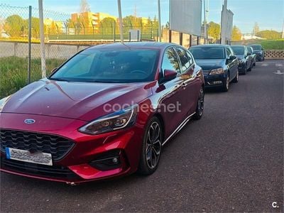 Usado Ford Focus ST-Line 120 CV (88 kW) 2018 Granate Berlina