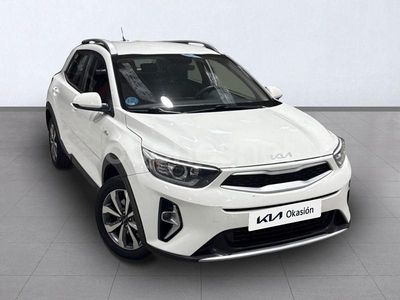 Usado Kia Stonic 100 CV (73 kW) 2021 Blanco SUV