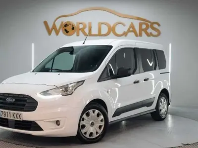 Usado Ford Transit Trend 101 CV (74 kW) 2021 Blanco Familiar