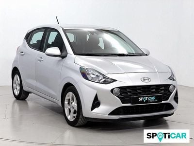 Gris Usado 2022 Hyundai i10 Utilitario | 10.950 € (Precio justo)