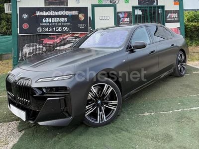 Usado BMW 740 Comfort Edition 299 CV (219 kW) 2023 Gris / plata Berlina