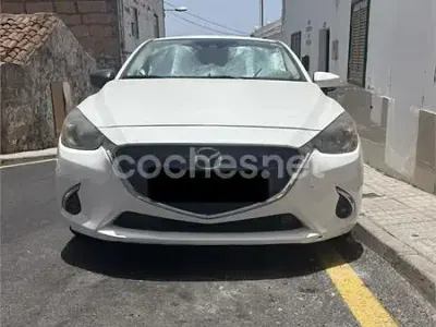 Usado Mazda 2 90 CV (66 kW) 2018 Blanco Berlina