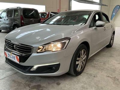 Usado Peugeot 508 Active 120 CV (88 kW) 2017 Gris Berlina