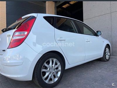 Blanco Usado 2007 Hyundai i30 Sport Berlina | 5000 € (Buen precio)