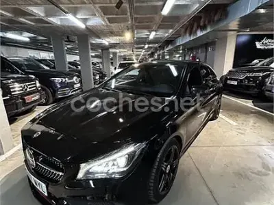 Usado Mercedes CLA250 Shooting Brake 218 CV (160 kW) 2017 Negro Familiar