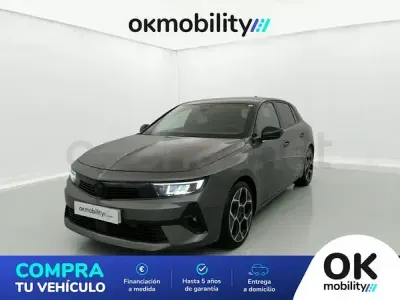 Usado Opel Astra 130 CV (95 kW) 2023 Gris / plata Berlina