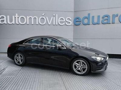 Negro Usado 2023 Mercedes CLA180 AMG line Berlina | 33.800 €