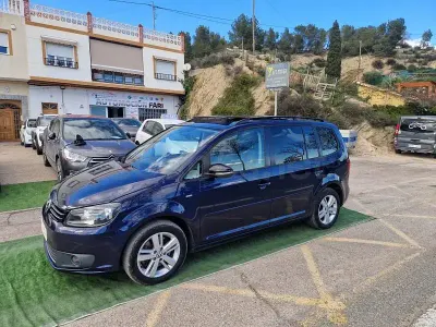 Usado VW Touran Advance 140 CV (102 kW) 2012 Azul Monovolumen