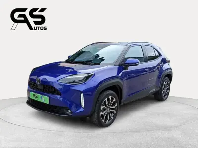 Usado Toyota Yaris Active 116 CV (85 kW) 2024 Azul Utilitario