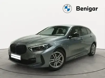 Usado BMW 118 Executive 150 CV (110 kW) 2022 Gris Utilitario