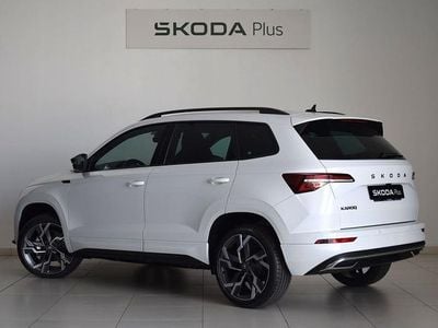 Blanco Nuevo 2025 Skoda Karoq SportLine SUV | 34.990 € (Un poco caro)