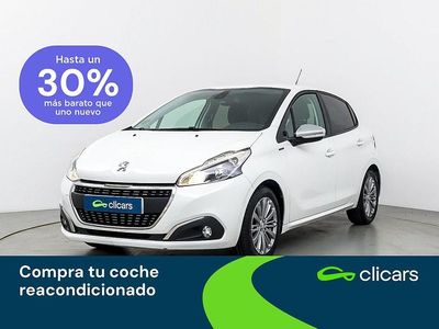 Usado Peugeot 208 Signature Sky 82 CV (60 kW) 2019 Blanco Utilitario