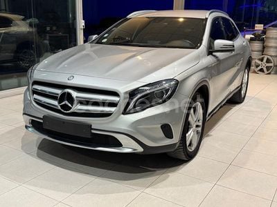 Mercedes GLA220