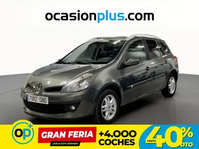 Usado Renault Clio Dynamique 86 CV (63 kW) 2009 Gris Familiar