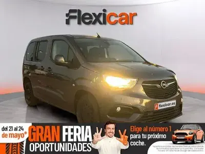 Usado Opel Combo Selective 130 CV (95 kW) 2018 Blanco Monovolumen