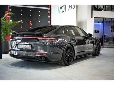 Käytetty Porsche Panamera 4S 560 HP (411 kW) 2021 Harmaa Sedan