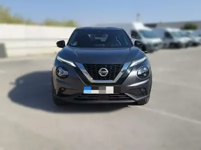 Usado Nissan Juke N-Connecta 114 CV (83 kW) 2021 Gris SUV