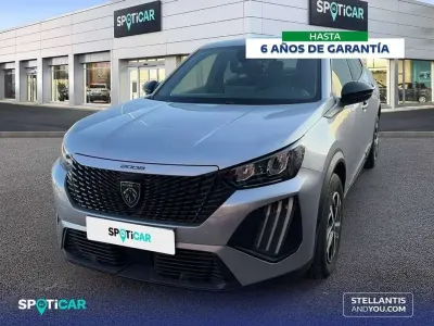 Usado Peugeot 2008 Active 102 CV (75 kW) 2023 Gris SUV