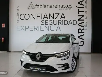 Usado Renault Mégane II Intens 115 CV (84 kW) 2022 Blanco Berlina