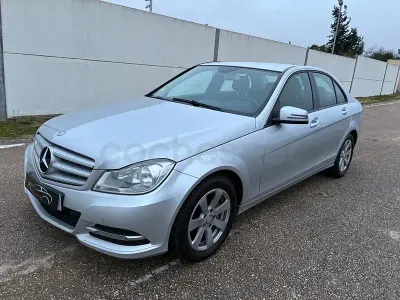 Käytetty Mercedes C200