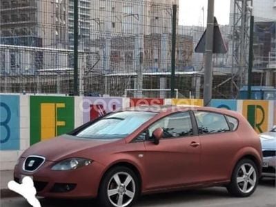 Usado Seat Leon Sport 140 CV (102 kW) 2005 Rojo Utilitario