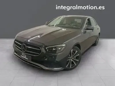 Usado Mercedes E300 319 CV (234 kW) 2021 Gris Berlina