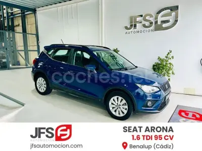 Usado Seat Arona Reference 95 CV (69 kW) 2018 Azul SUV