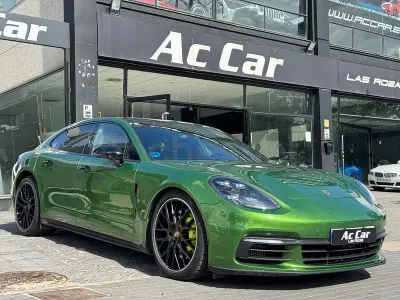 Usado Porsche Panamera 4 462 CV (339 kW) 2020 Verde Berlina