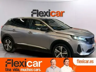 Usado Peugeot 3008 Allure 226 CV (166 kW) 2023 Gris SUV