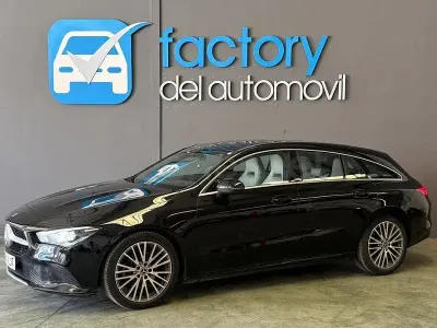 Usado Mercedes CLA200 Shooting Brake 163 CV (119 kW) 2020 Negro Familiar