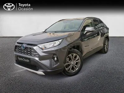 Käytetty Toyota RAV4 Hybrid Advance 218 HP (160 kW) 2022 Harmaa Katumaasturi