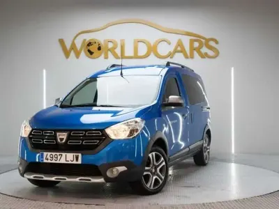 Usado Dacia Dokker 131 CV (96 kW) 2020 Azul Monovolumen