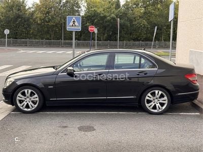 Usado Mercedes C200 Avantgarde 136 CV (100 kW) 2010 Negro Berlina